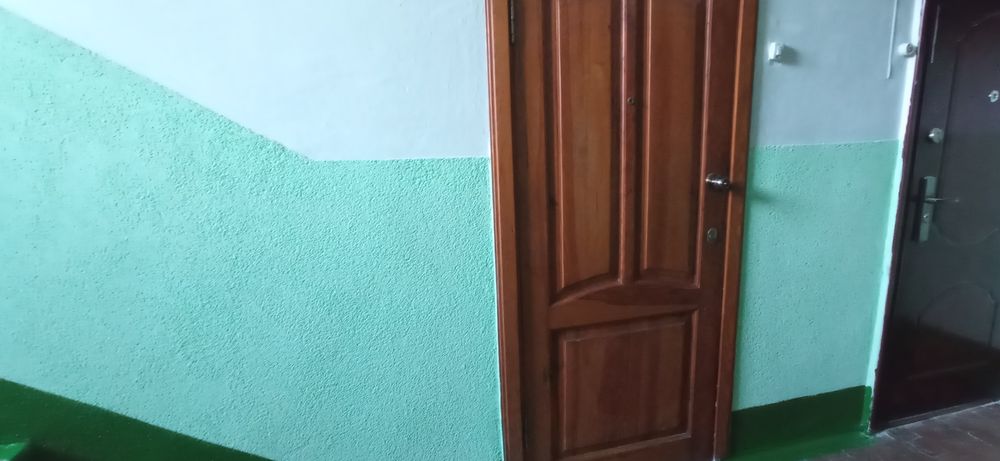 Продам 3-кімнатну квартиру в центрі