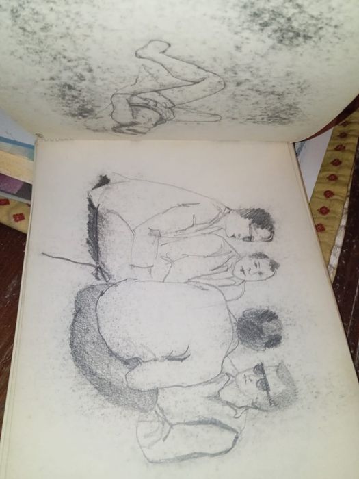Bloco de desenho assinados nem todos m Manuela