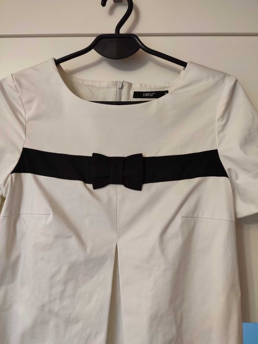 Sukienka firmy Simple