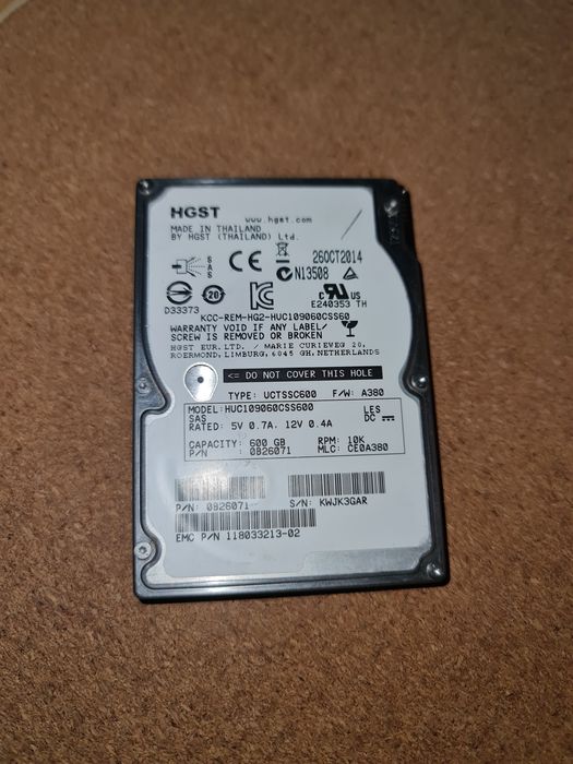 Lote 18 Discos HGST SAS 2.5" - 600GB