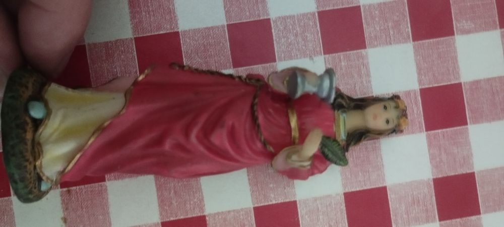 Estatueta santa luzia marfinite