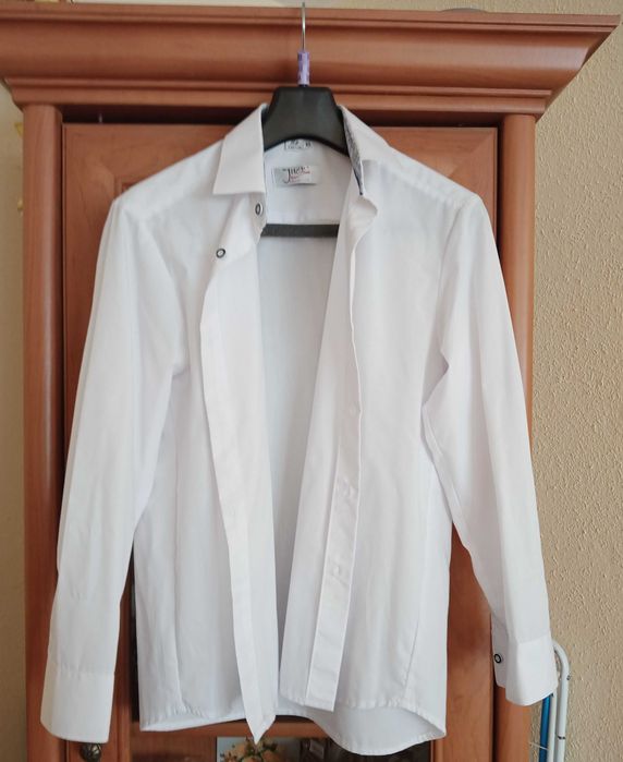 Garnitur komunijny niebieski + koszula +muszka. Rozm. 152cm/C/ 88cm