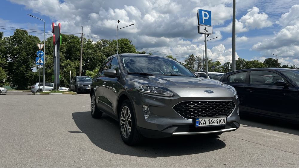 Ford Escape SEL 1.5 Turbo 2022 (2023) • 66 тис. км • Без ДТП • Повний привід, Максимальна комплектація