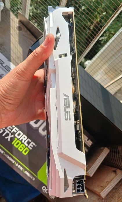 Відеокарта ASUS GTX 1060 OC Dual 6GB GDDR5
3 800 грн.
Договірна