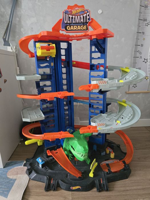 Hot Wheels City Mega Garaż T-Rexa GJL14