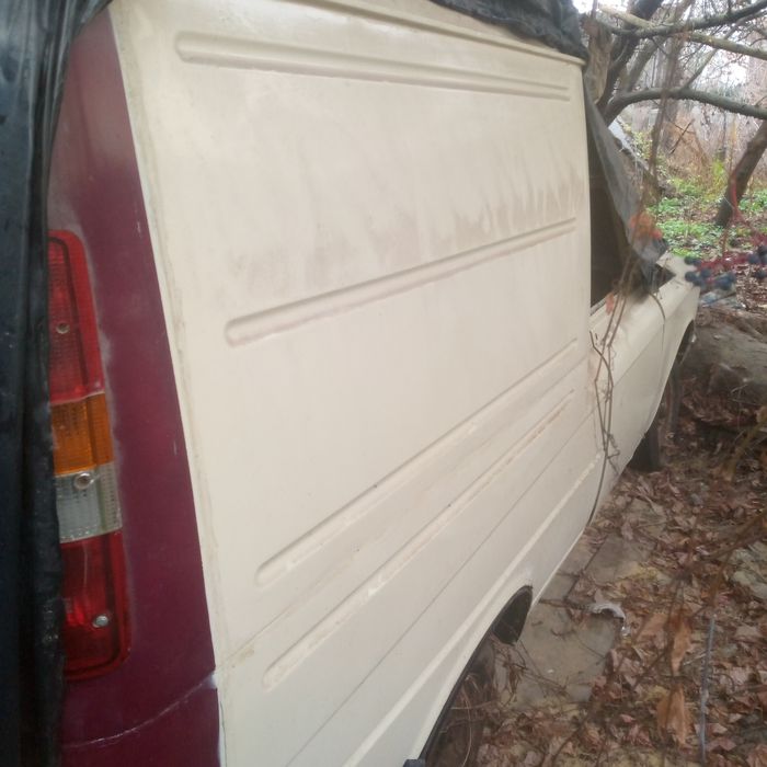 Продам Иж 2715(пирог) по запчастям