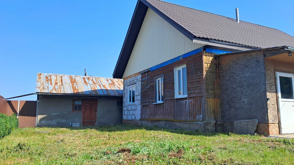 Продається житловий будинок зі свіжим ремонтом для великої родини СМ