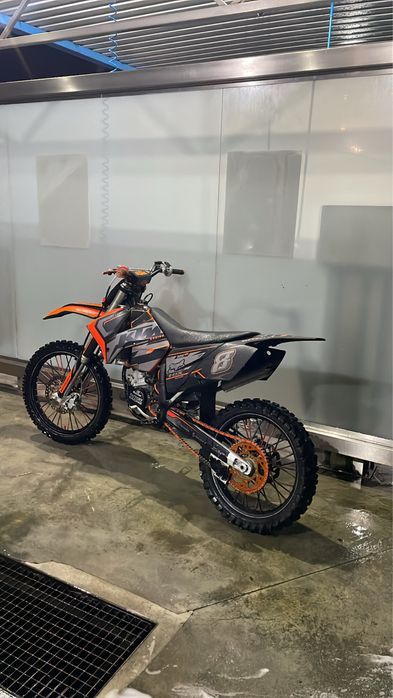 Ktm 125 sx.