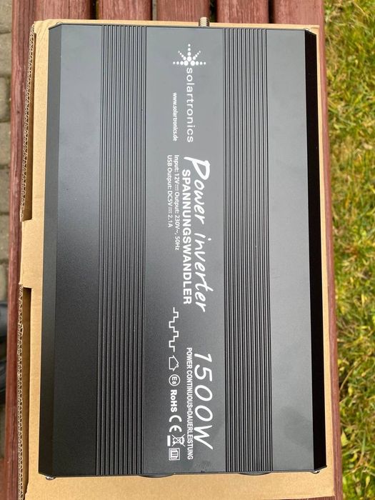 Інвертор автомобільний