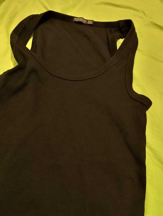 Stradivarius. Top damski