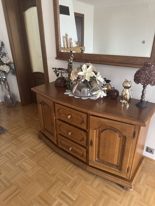 Komoda z lustrem drewnianym