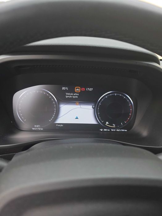 Volvo XC40 T2 Gasolina Momentum Plus de 2021 32000KM