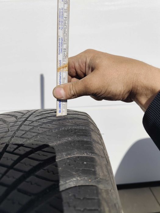 Opony 17" wielosezonowe