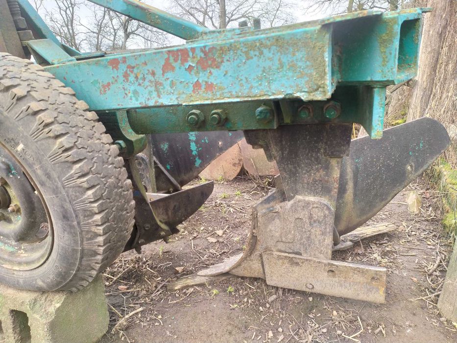 Продам плуг плн 2-35