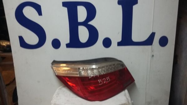 Farolim esquerdo BMW 5 (E60)