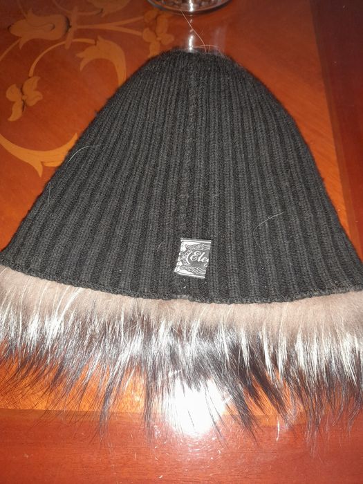 Продам шапку чернобурку .