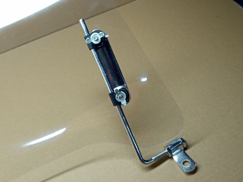 Вітрове скло мото велике (обтічник) 45.5х42см, товщина 2.8мм