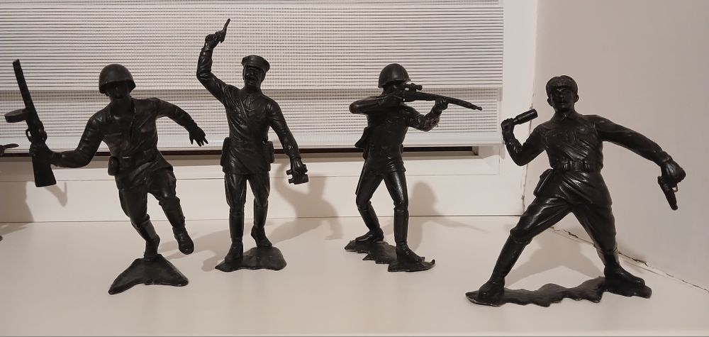 Солдатики большие 15 см. СССР