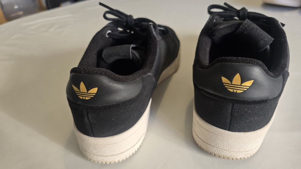 Ténis adidas court tourino pretos 41 usados 2 vezes sapatilhas novos