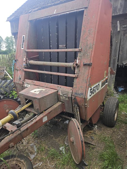 Prasa pasowa hesston 5670