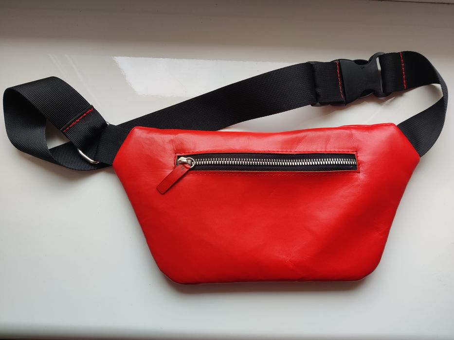ПРОДАМ! Шкіряна червона бананка R&B Leather — нова