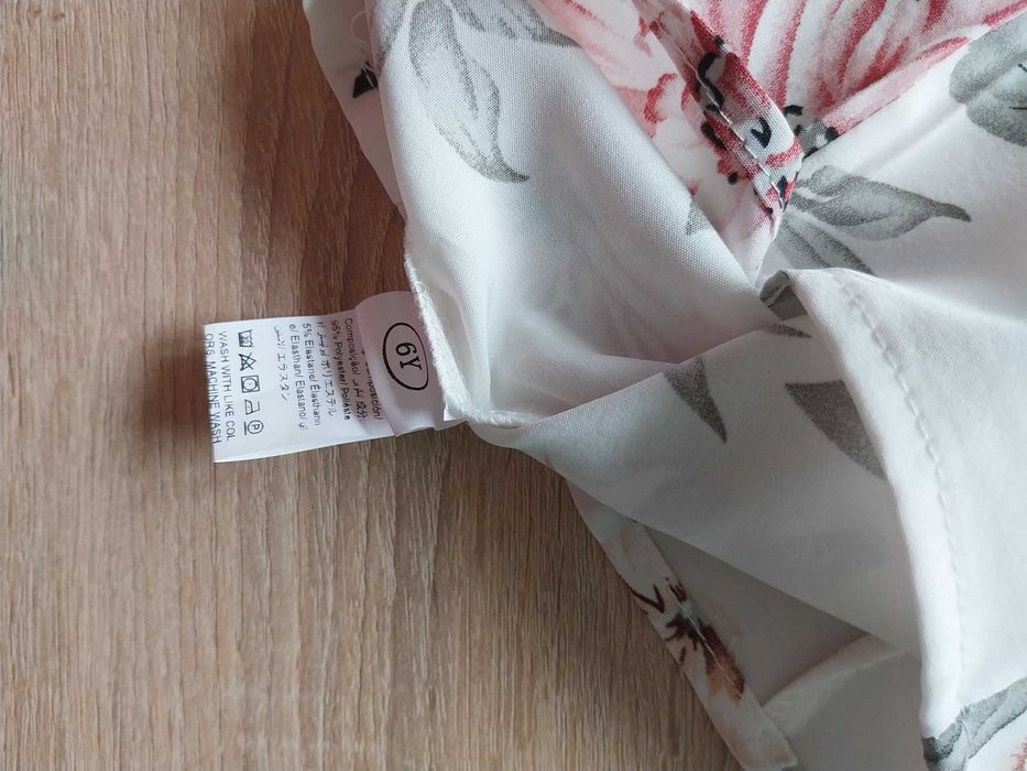 elegancki komplet r. 110/116