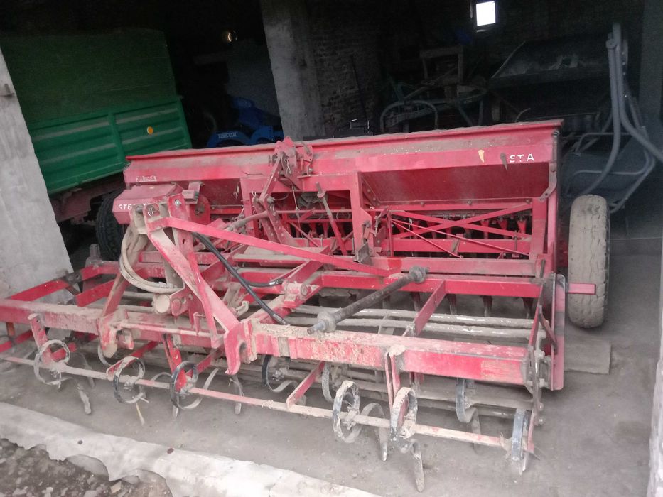Agregat uprawowo siewny 3m
