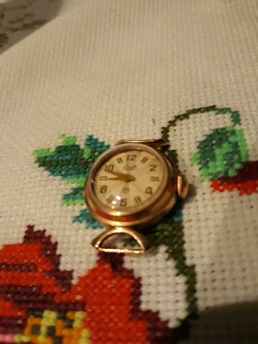 Zegarek damski złoty SLAVA