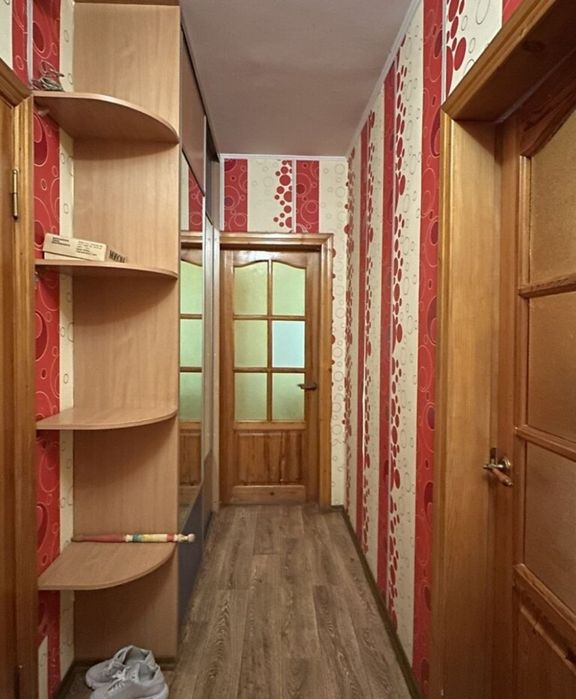 Продаж 2к  квартири 54 кв м пров. Незалежності