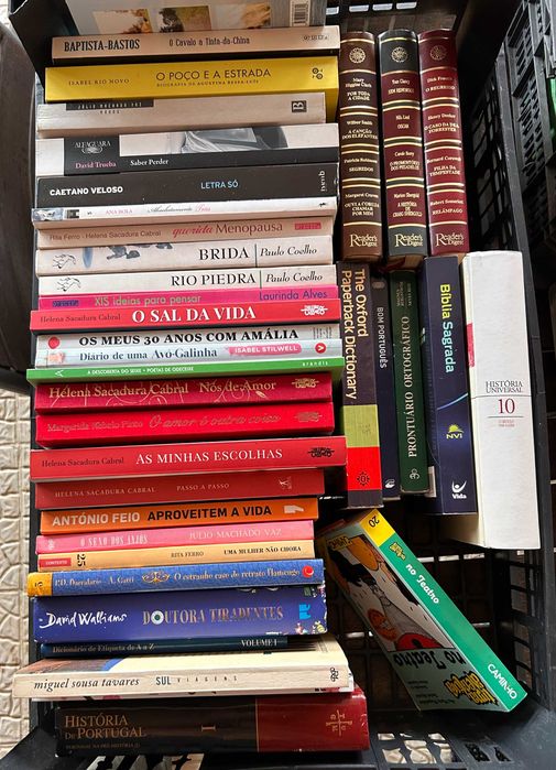 Livros genéricos de autores portugueses