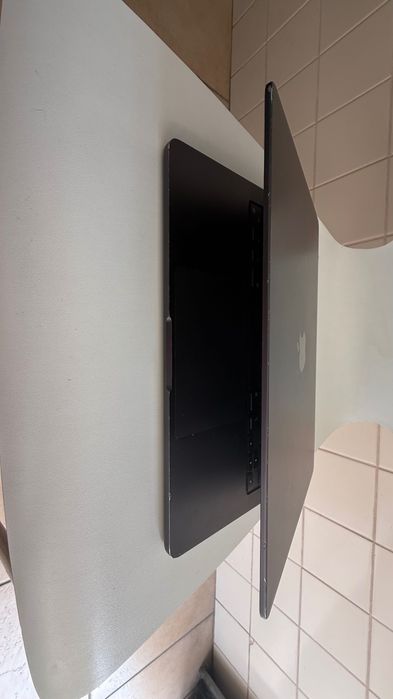 MacBook Apple M3 Pro