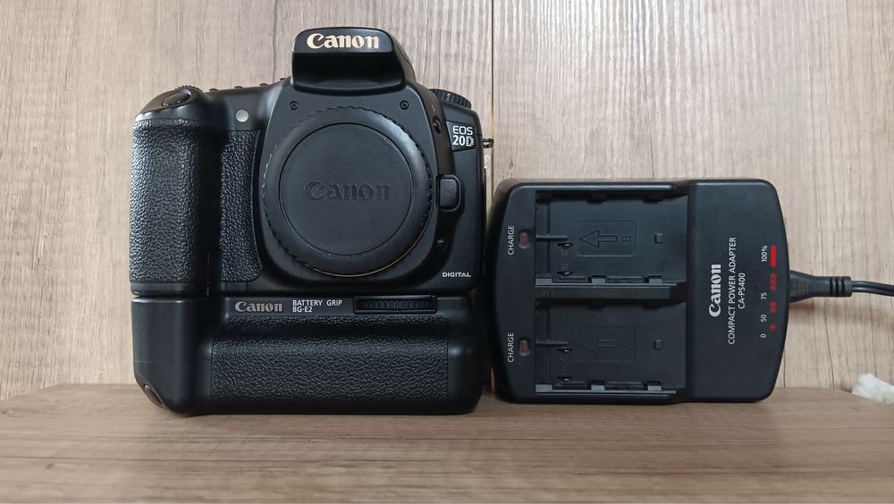❤️清川❤️✨美品✨新品CF&amp;本✨Canon EOS 20D ❤️清川様専用❤️✨美品✨新品CF&本✨Canon EOS 20D 【公式通販】