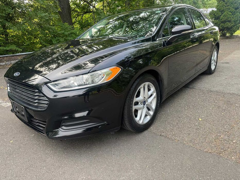 Ford Fusion      2016