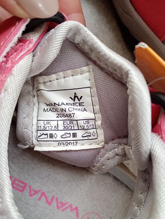 Sandały sandałki dziewczęce nowe Rozmiar 30/31 długość 19.5cm