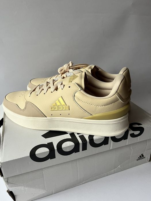 Кросівки Adidas Kantana 42