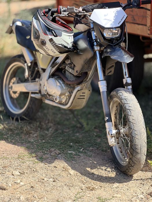 Ajp pr3 125cc 2011