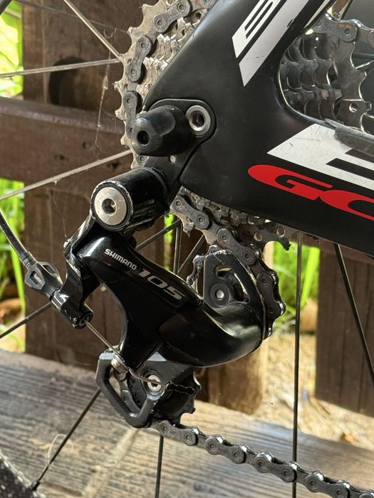 BH Aero / Rodas Aero Carbono 60 Mavic / Guiador Aero integrado