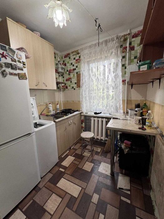 Продам 1 комн на поселке Котовского 21000дол