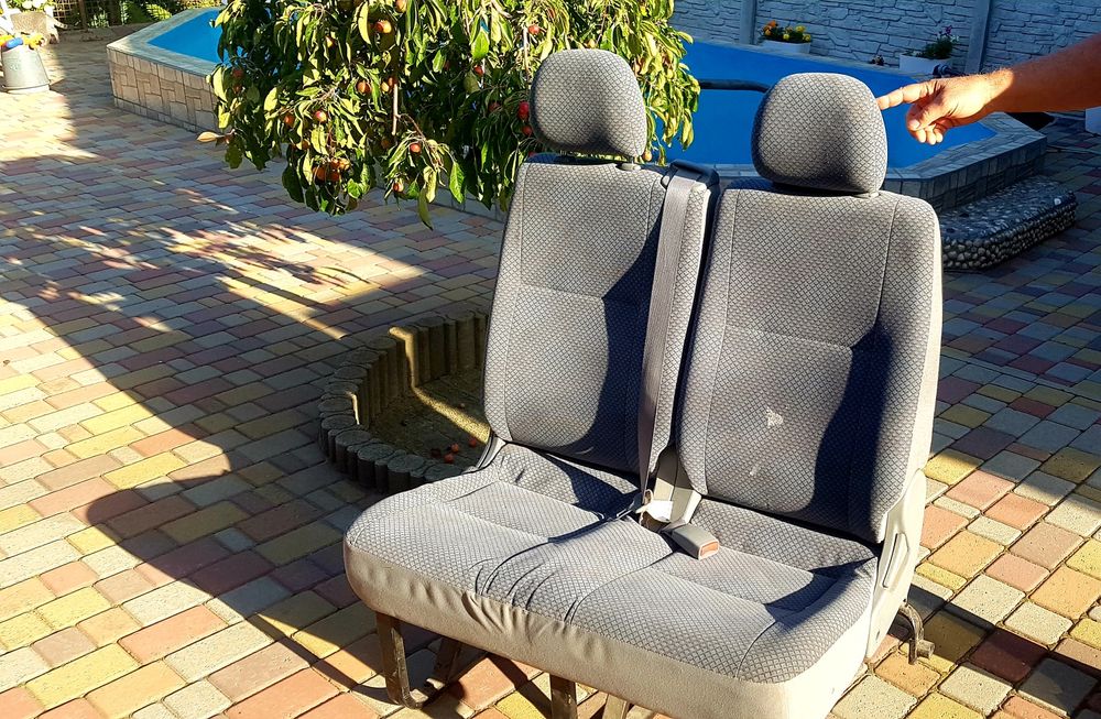 Двойное сиденье на микроавтобус или автобус