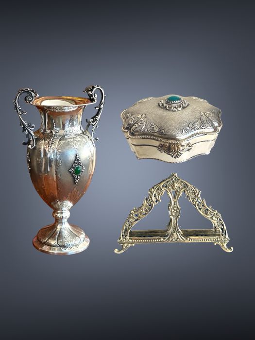 Антикварна срібна ваза кубок серебряная ваза серебро шкатулка скринька