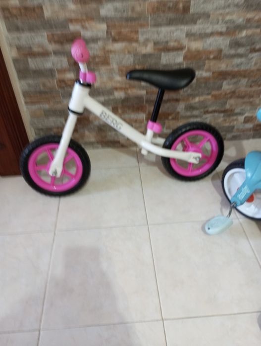 Triciclo de madeira Bicicleta Berg e triciclo Be move
