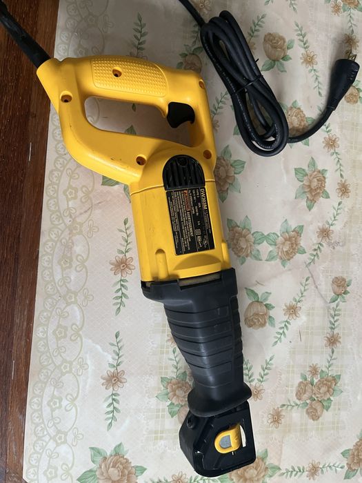 Сабельна пила (USA)DeWALT dw-303м оригінал  100»нова