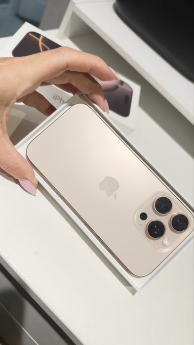 Iphone 16 pro 256GB złoty bateria 90%