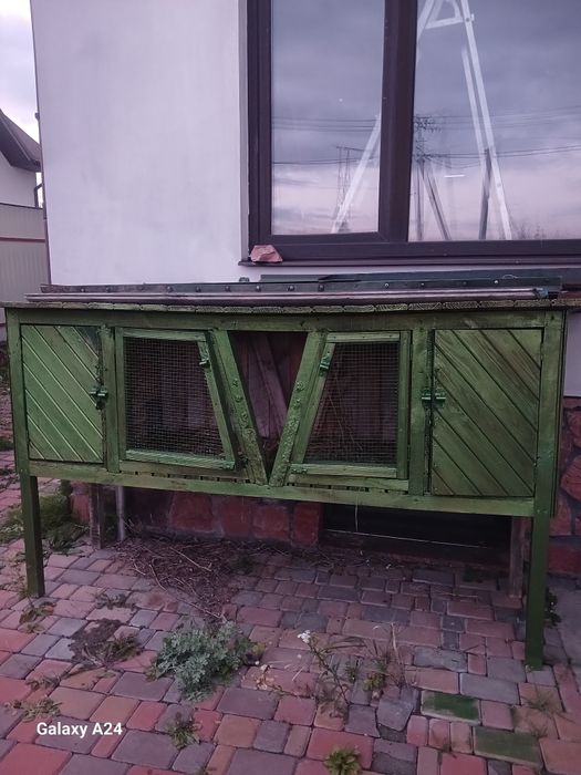 Продам клітку для кролів.
