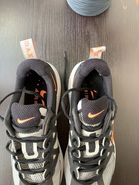 Nike Air Max Genome в расцветке «Black/Total Orange»