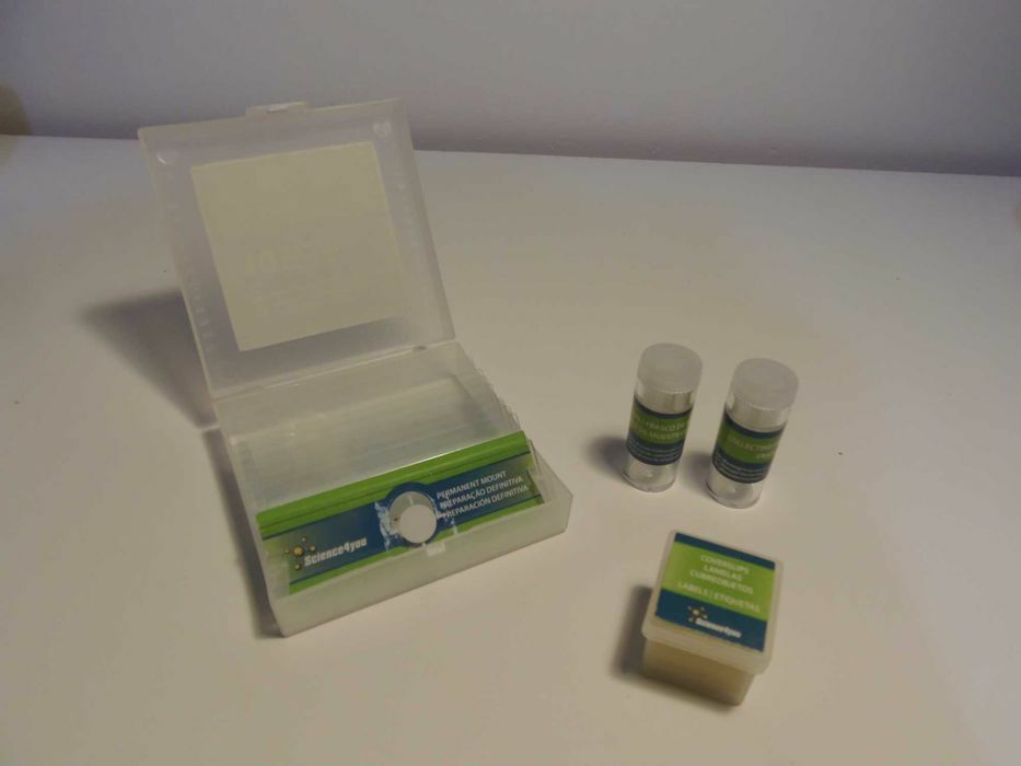 Smart Microscope (Science4you) + Batalha Naval Eletrónico (Lexibook)