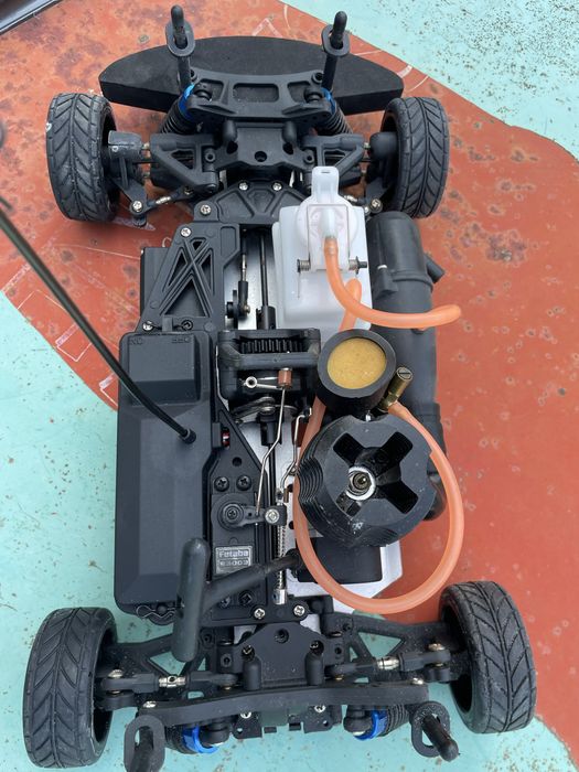 Carro telecomandado 1/10 rc gasolina