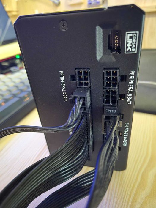 Fonte de alimentação Corsair RM750