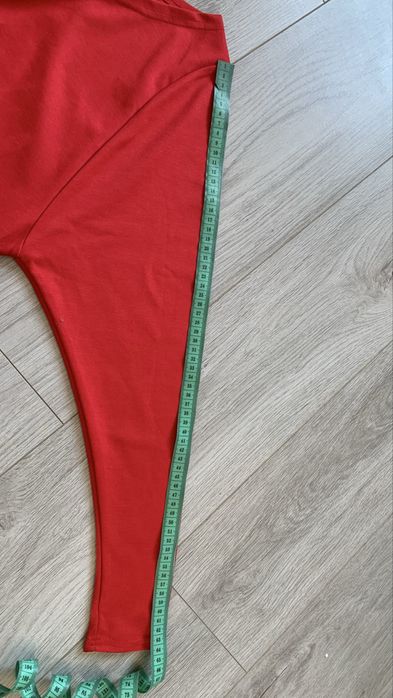 Сукня червона, трикотажна розмір м (нова)