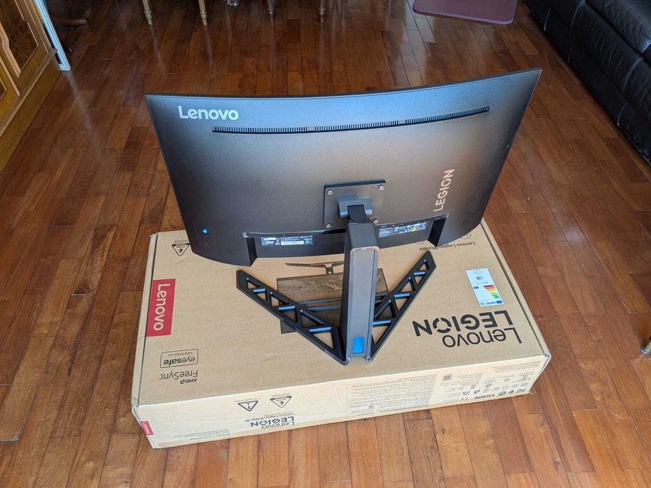 Monitor Curvo Lenovo Legion R32qc-30 VA W-LED 31.5" QHD 16:9 180Hz FreeSync